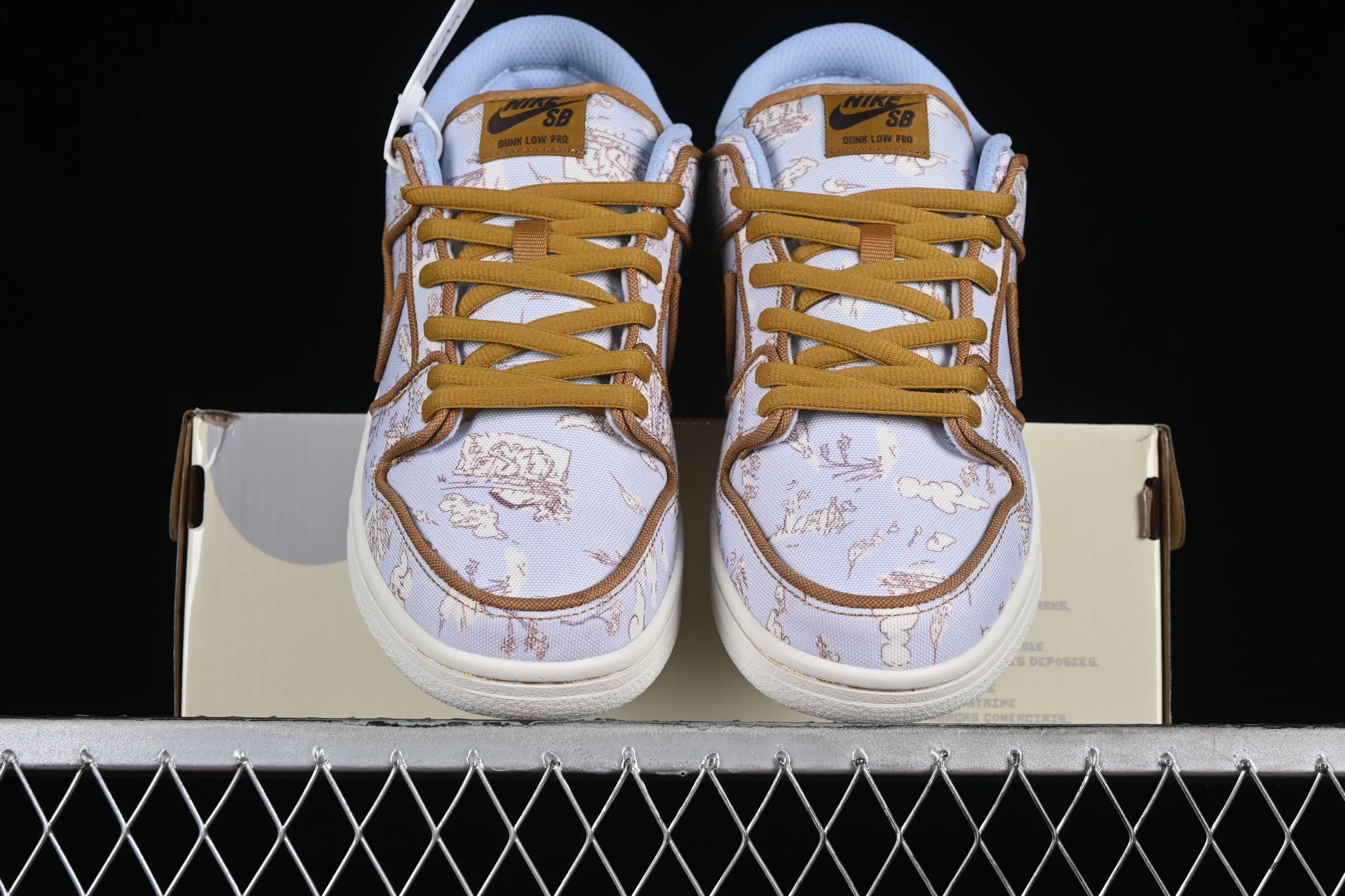 All Categories Nk SB Dunk Series Nk SB Dunk Low Low-top sneakers N version Nk SB Dunk Low Premium "Pastoral Print" Pastoral print SB low-top casual sneakers FN5880-001